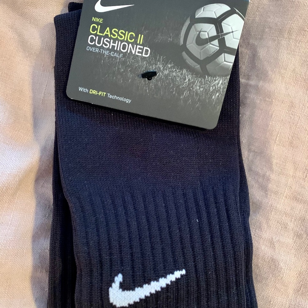 Nike Classic ll Cushioned Soccer Socks